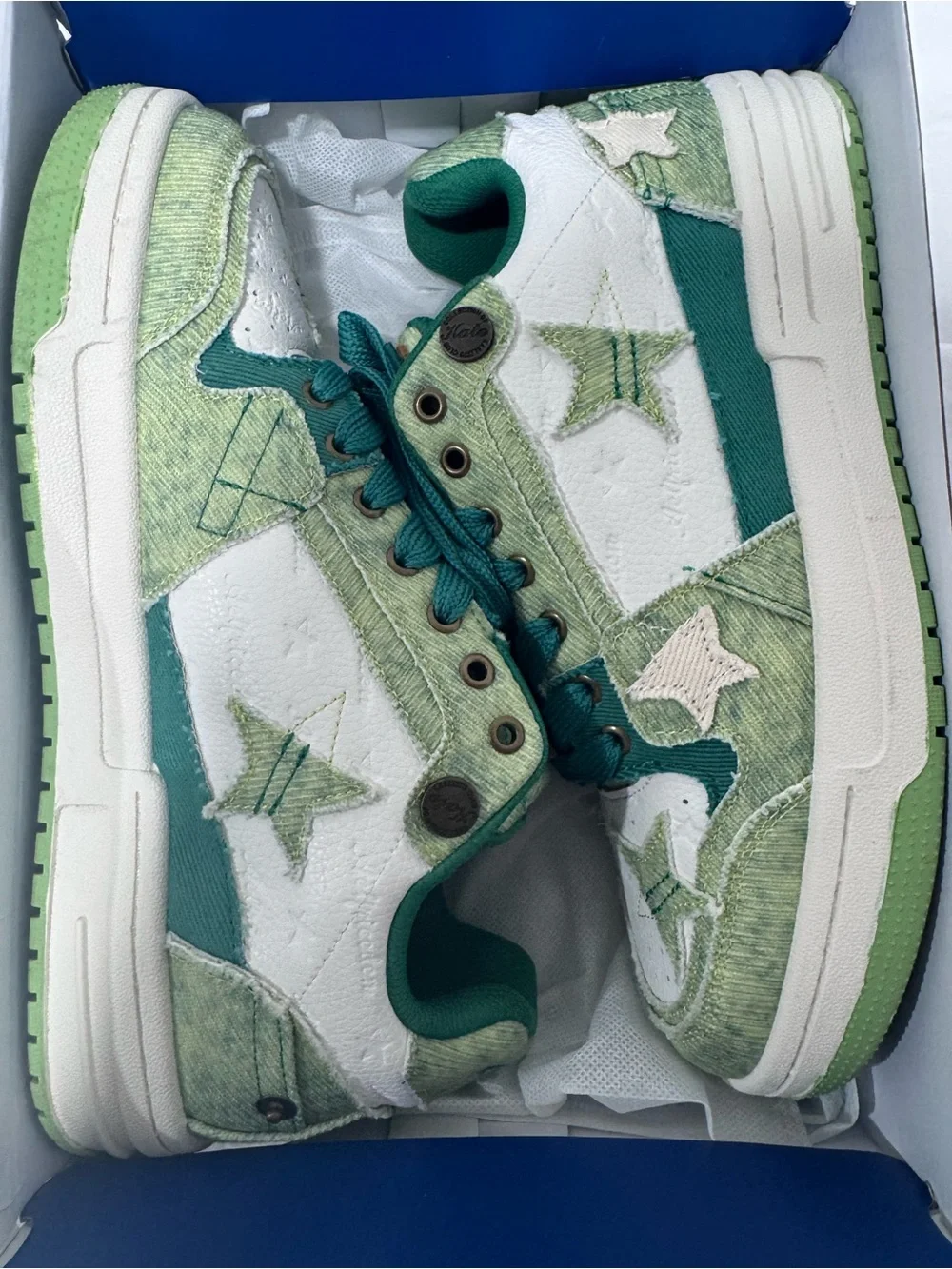 Men’s Green & White Low Sneaker